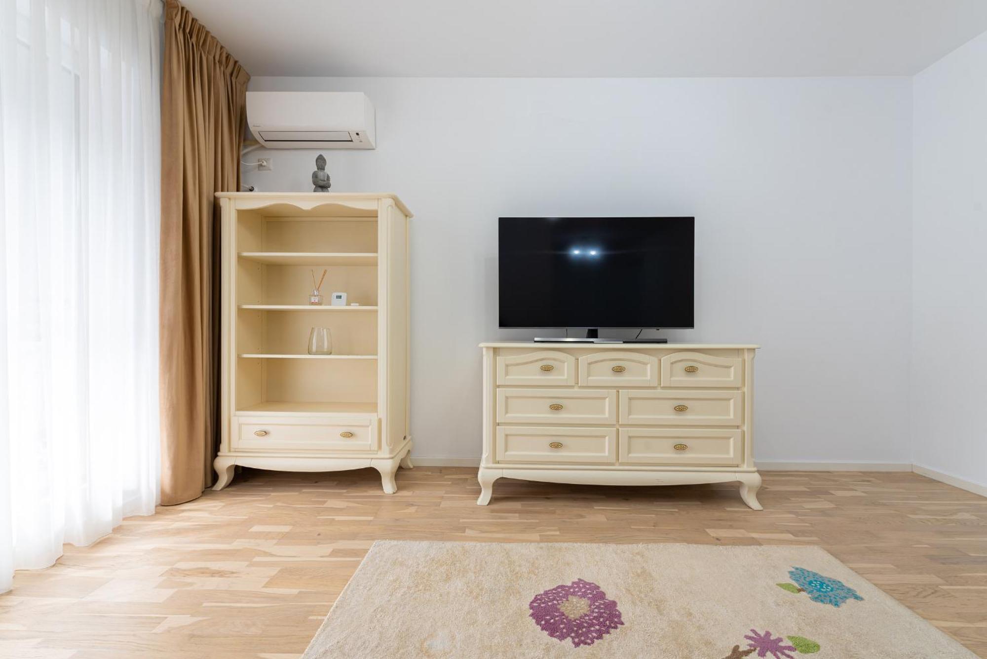 Ines - Modern 2Br Apartment With Garden Views Bucureşti Exterior foto
